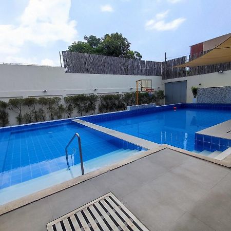 Ezekiel'S Private Hot Spring Resort Calamba  Extérieur photo